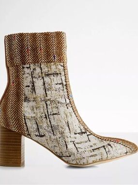 Coconuts by Matisse Brown and Cream Textured Block Heel Booties